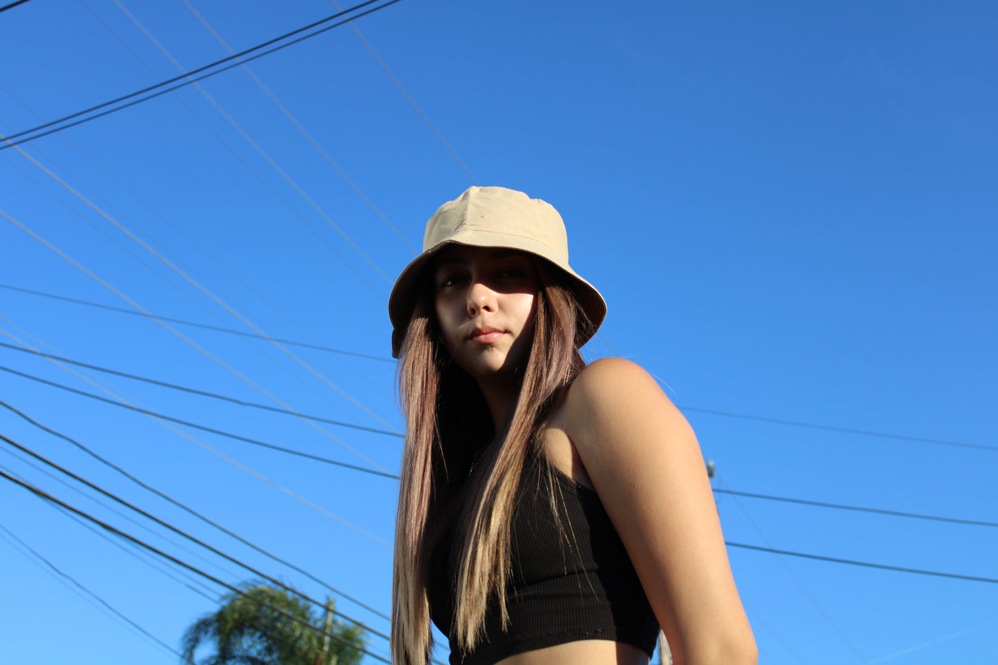 BUCKET HAT BEIGE