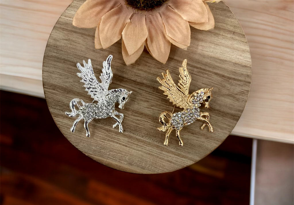 DOZEN FLYING HORSE BROOCH