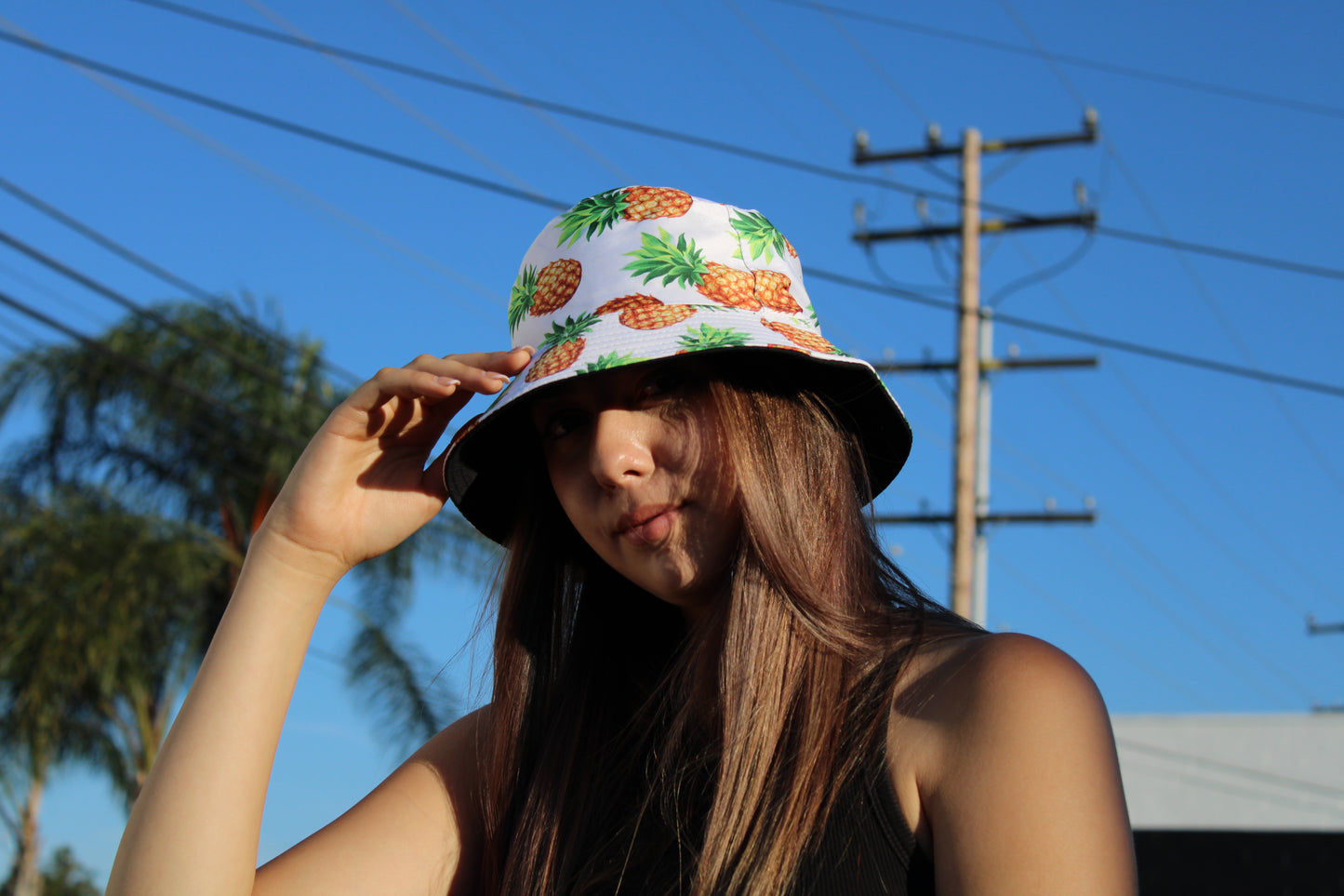 BUCKET HAT WITH PINEAPPLE PRINT