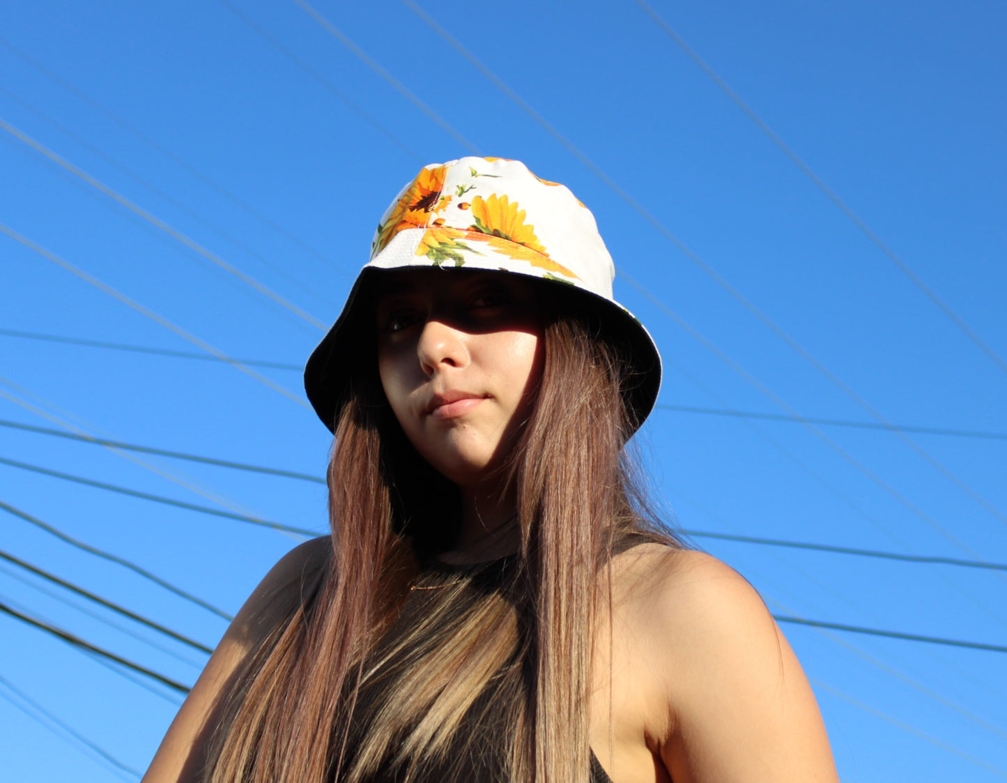 BUCKET HAT WITH SUNFLOWER PRINT